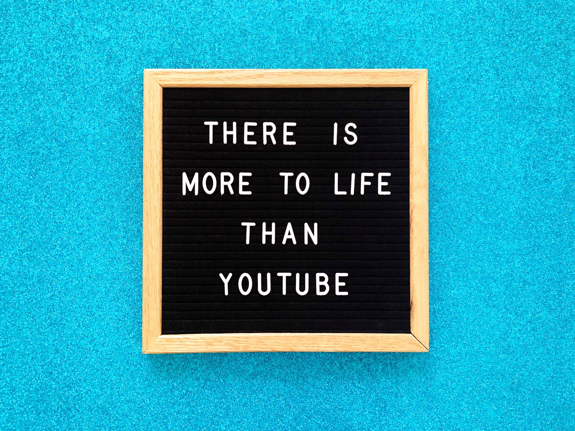 Life lessons vs Social media