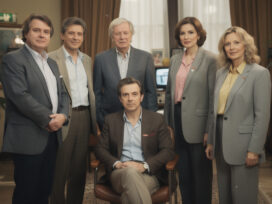 découvrez les acteurs cultes des séries tv des années 80 qui ont marqué leur époque et ont poursuivi une carrière remarquable dans le monde du spectacle.